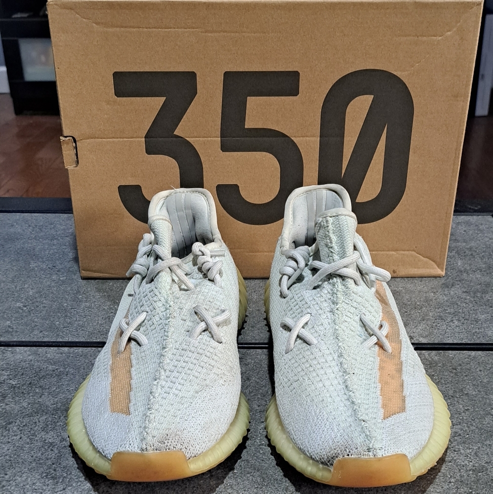 Yeezy Adidas Sneakers